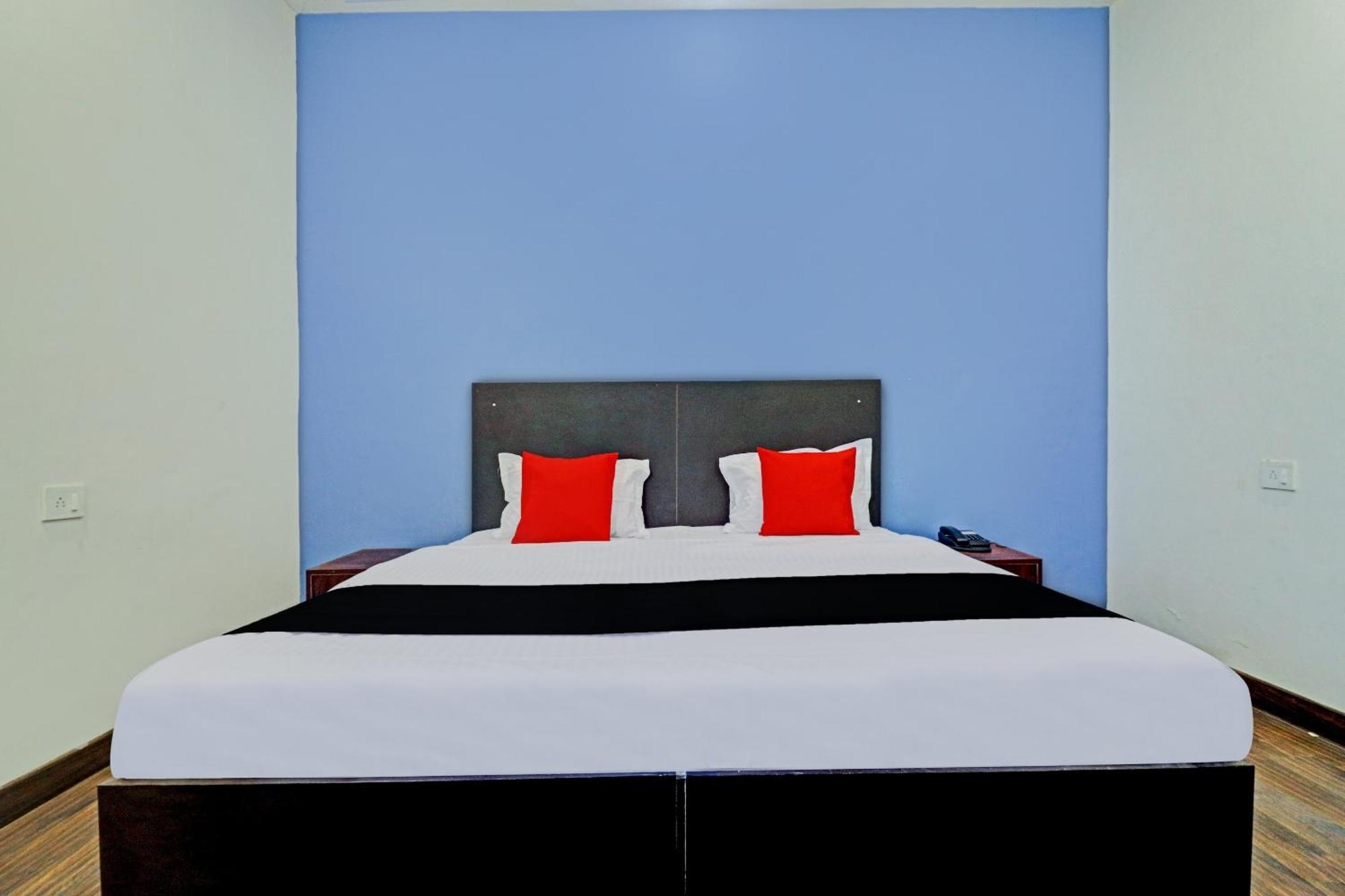 Capital O Kanha Resort Sikandra Rao Luaran gambar