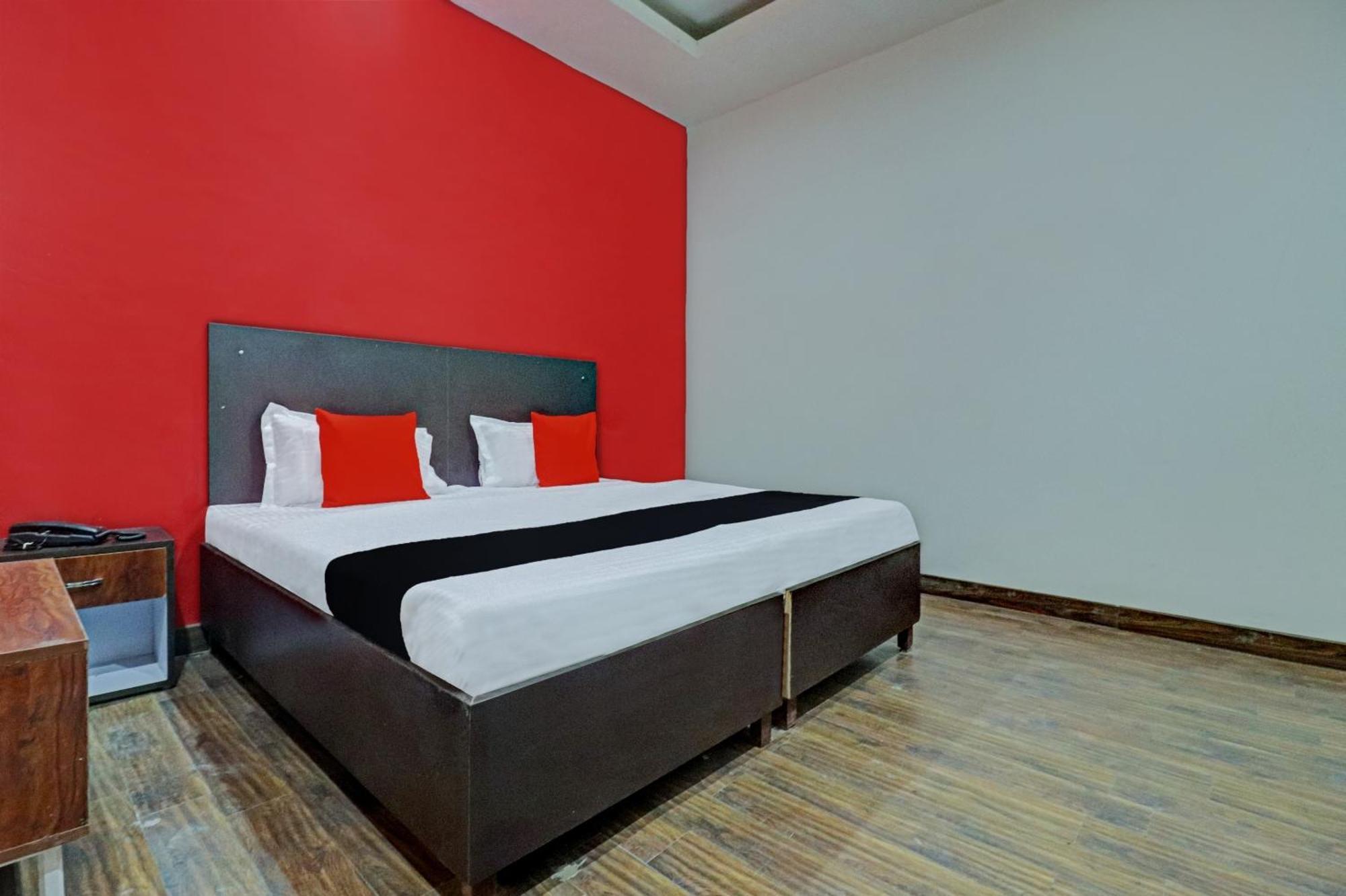 Capital O Kanha Resort Sikandra Rao Luaran gambar