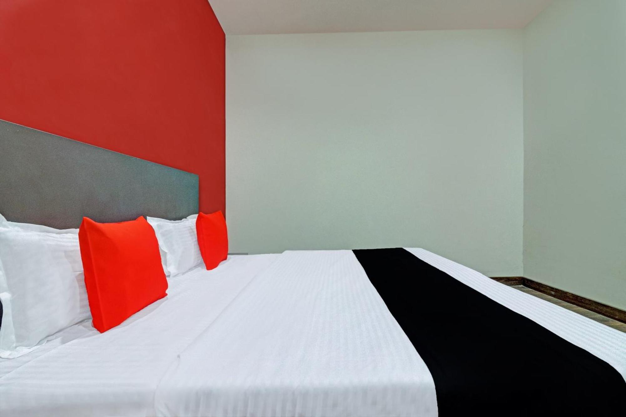 Capital O Kanha Resort Sikandra Rao Luaran gambar